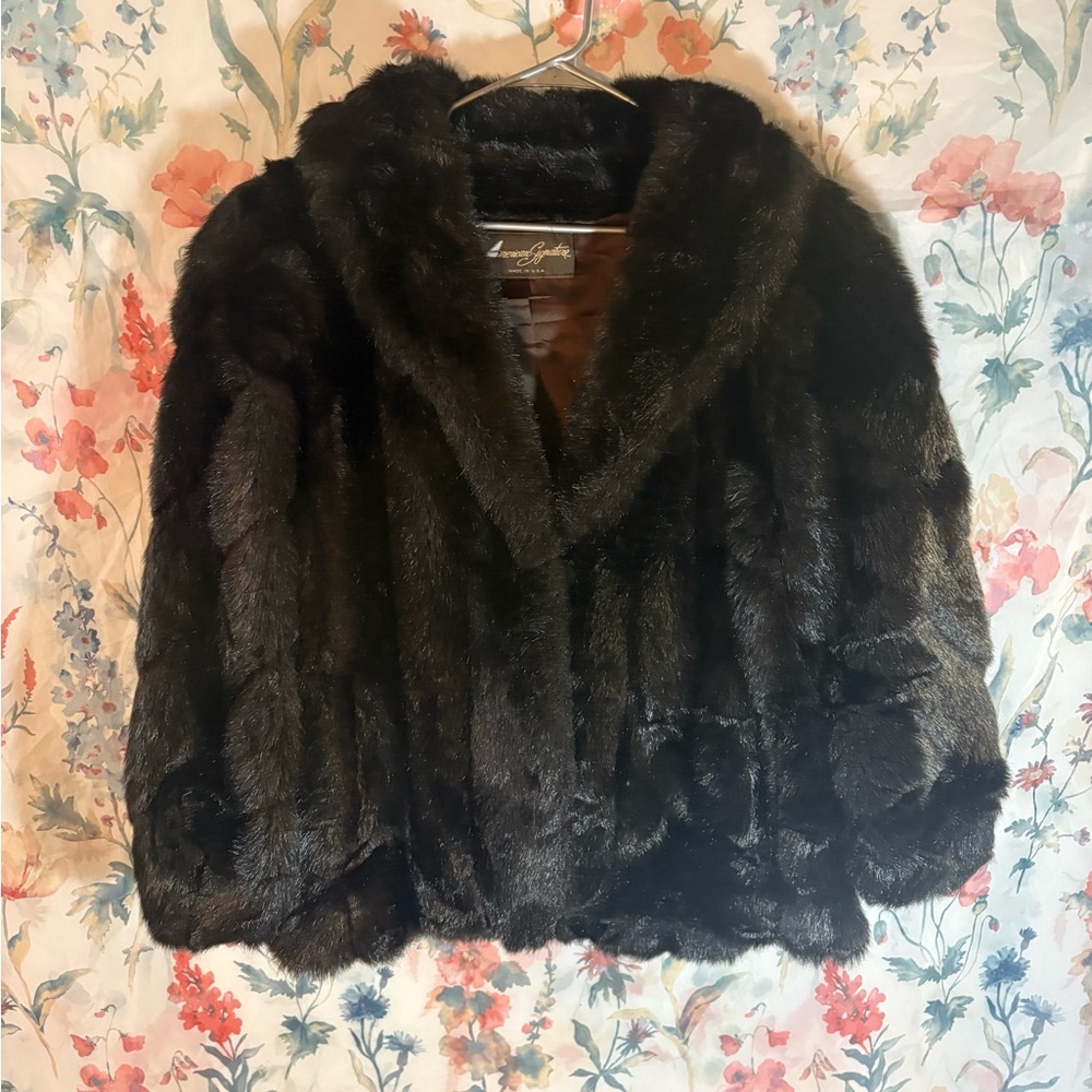 Plush Black Teddy Coat - Luxurious Faux-Fur Jacket